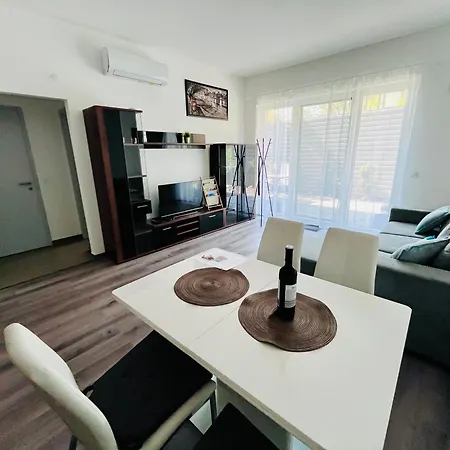 Perk Apartment *
