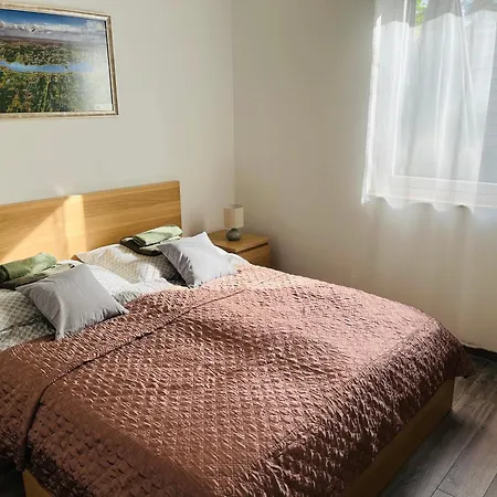 Perk * Balatonalmadi